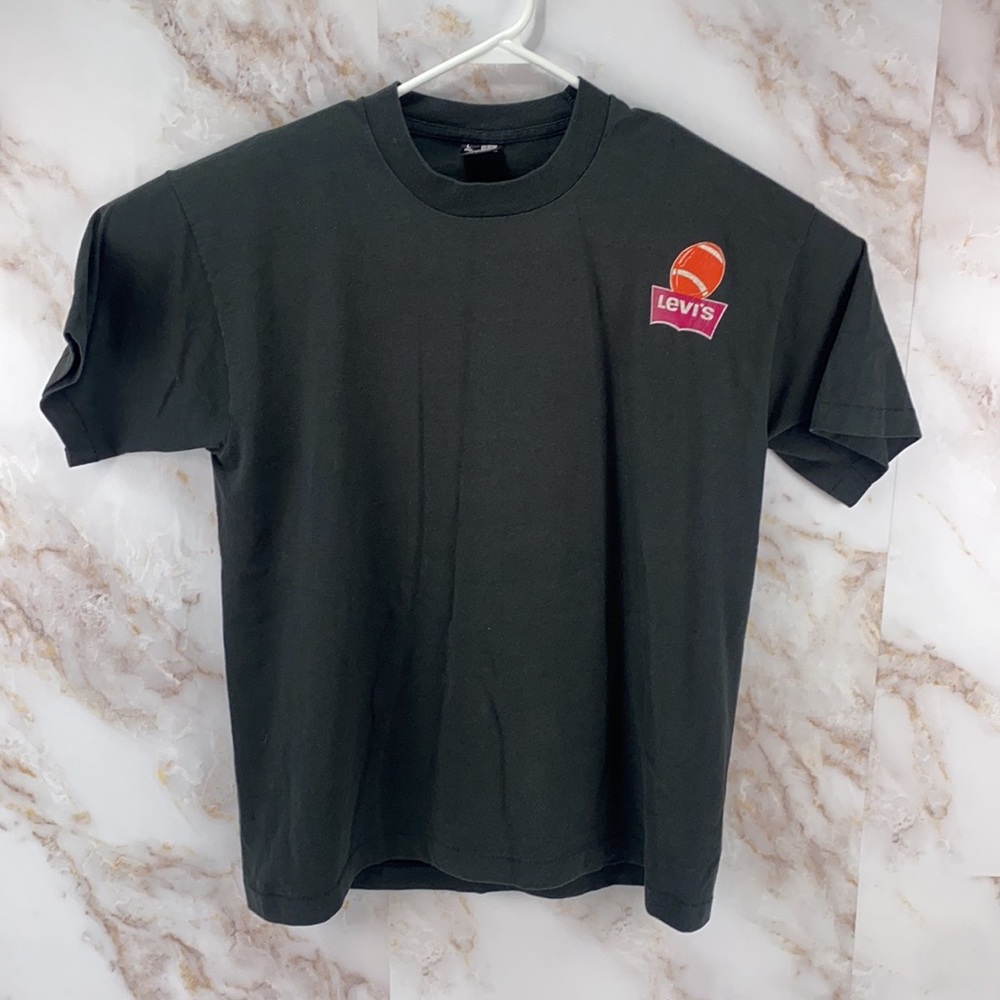 Vintage Black Levi's with Football  T Shirt Men's Size L Made in USA FOTL Best - Picture 3 of 6